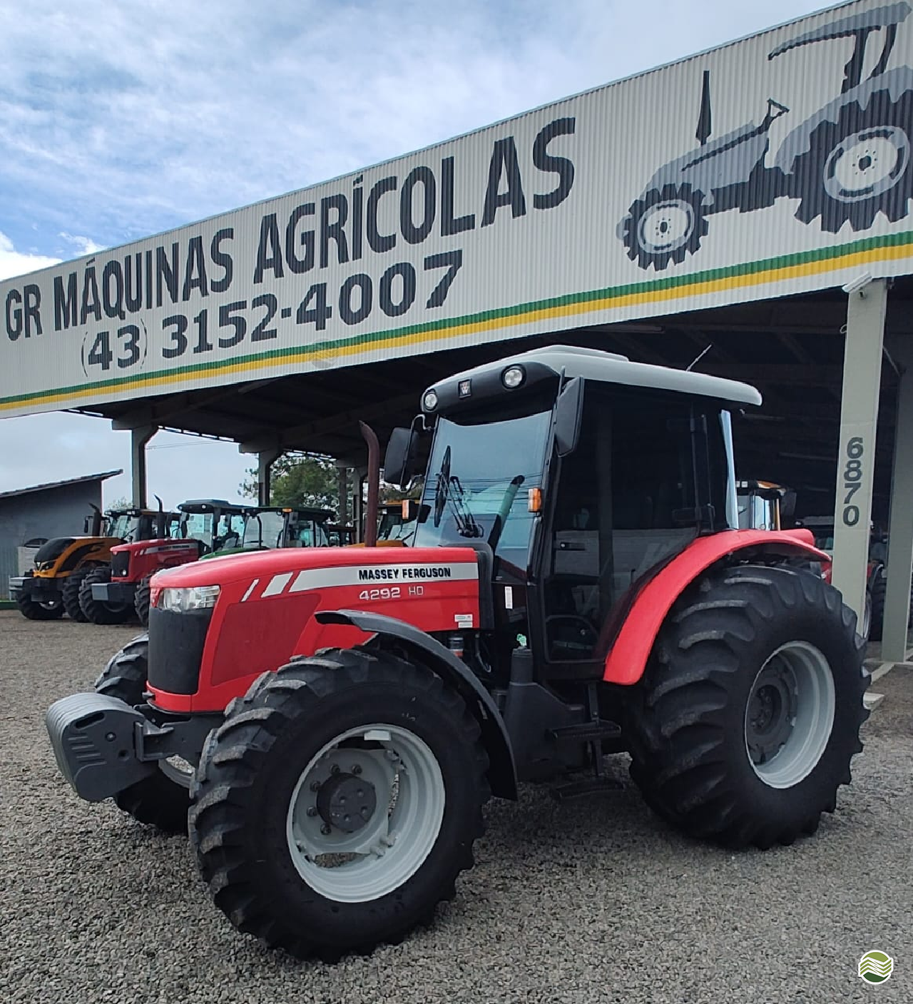 TRATOR MASSEY FERGUSON MF 4292 Tração 4x4 GR Máquinas Agrícolas ARAPONGAS PARANÁ PR